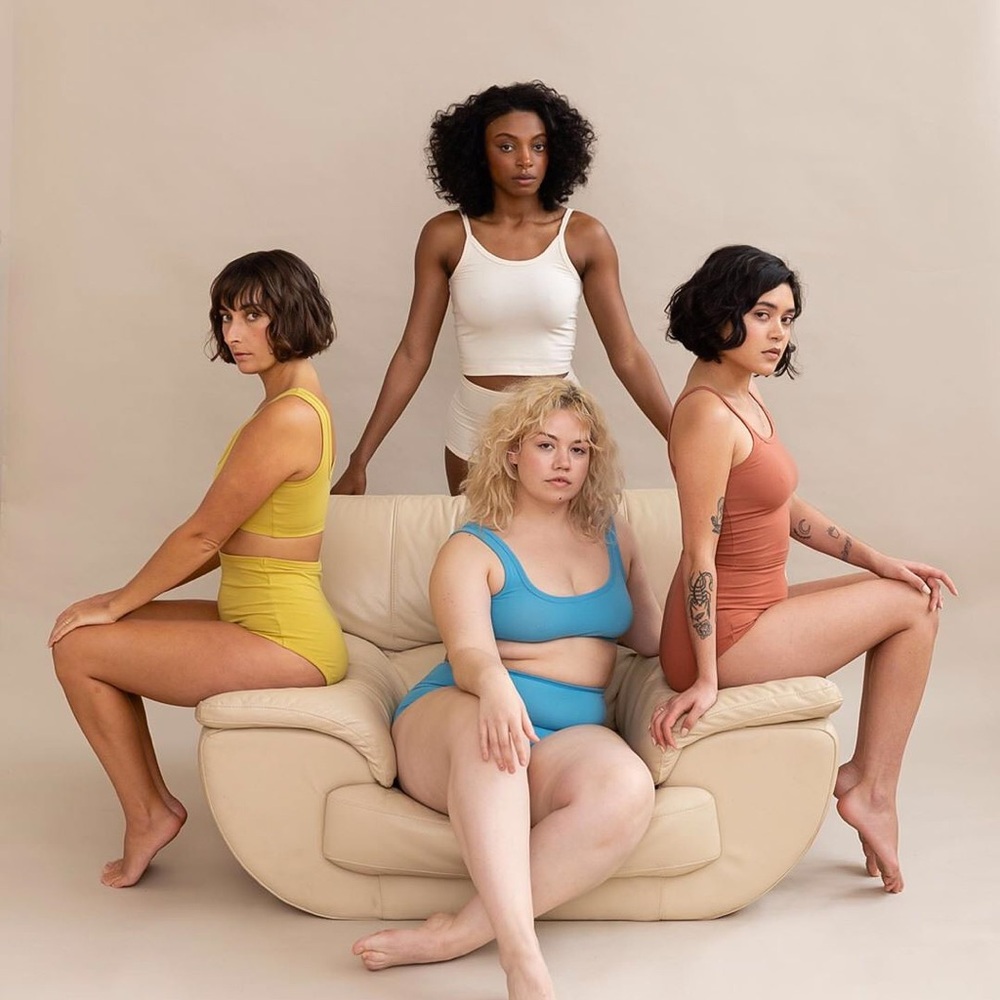 ISO L/XL ARQ undies and bras ! Please leave a comment